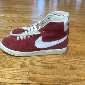 Red suede blazers ‘77